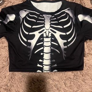cropped skeleton tee